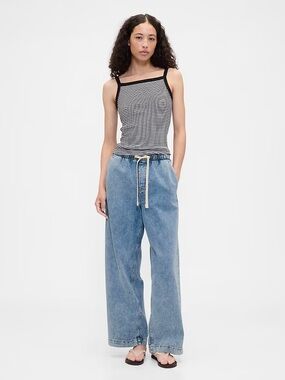 Gap High Rise Pull-On Wide-Leg Jeans Light Wash